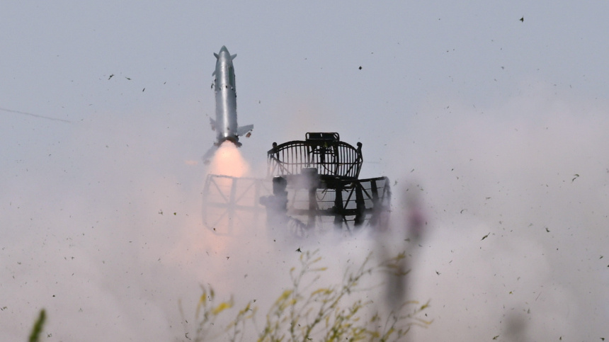    Фото: © РИА Новости/Евгений Биятов; Минобороны РФ; 5-tv.ru