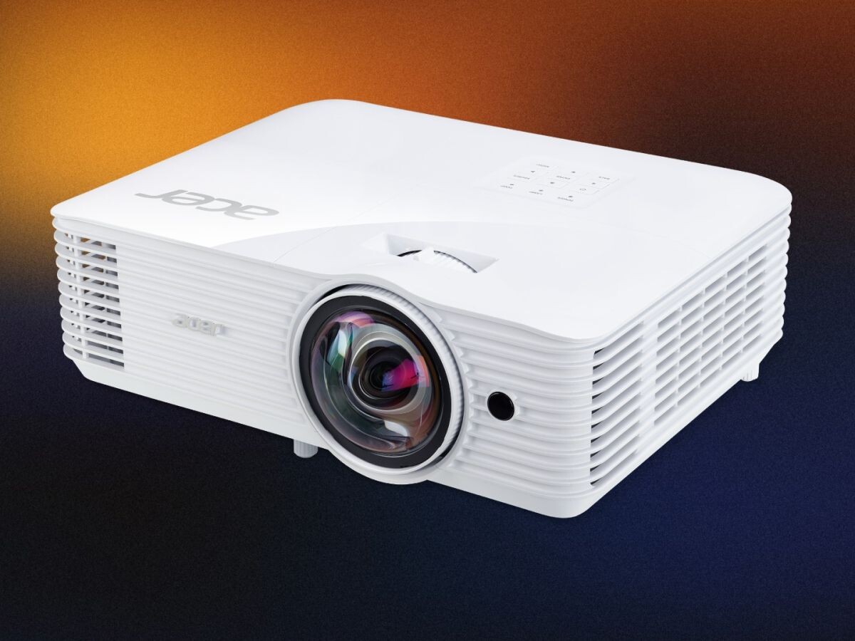    Яркий короткофокусный проектор Acer S1286H представлен в России