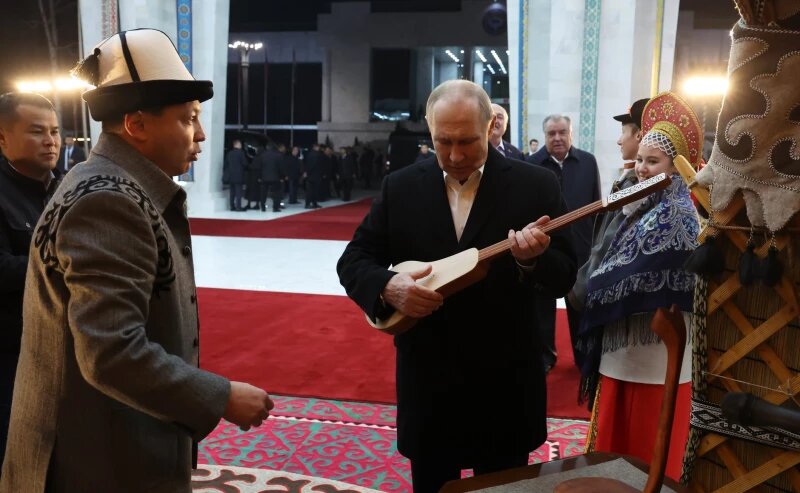 Листайте вправо, чтобы увидеть больше изображений