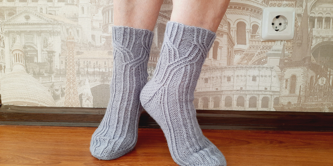 Носочки с узорами и без..