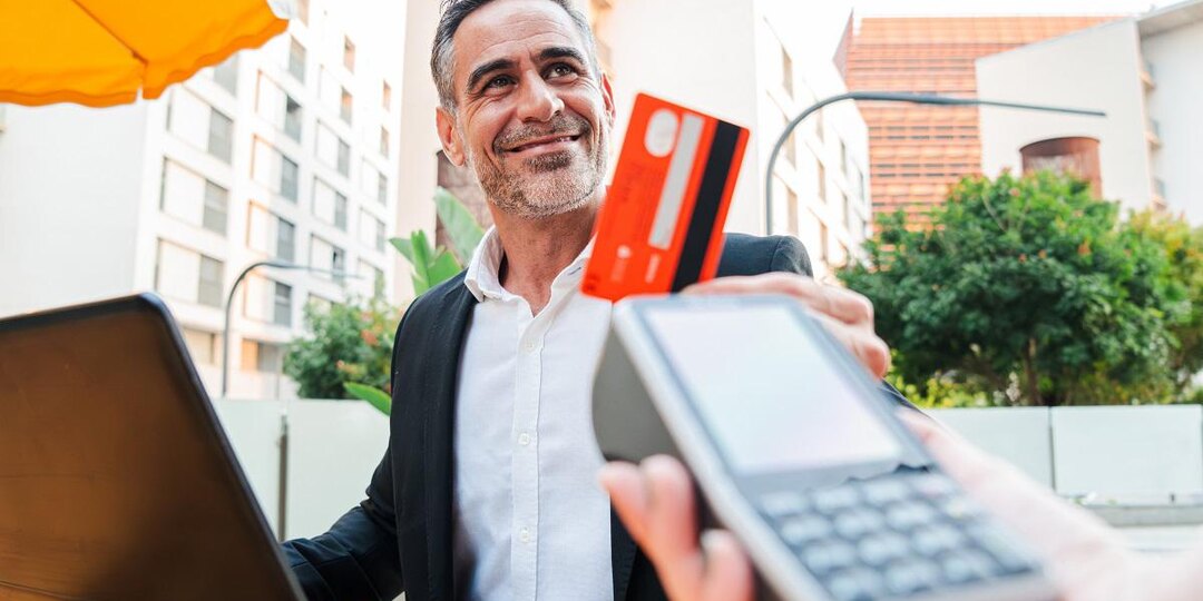 НДС на банковские комиссии при оплате картой: закон, какие услуги будут облагаться налогом