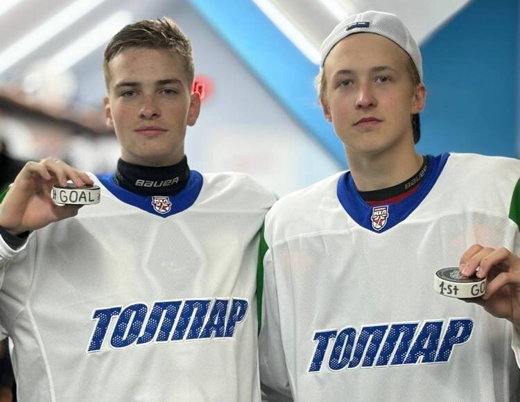    Артур Фаизов и Александр Жаровский / фото: hcsalavat.ru