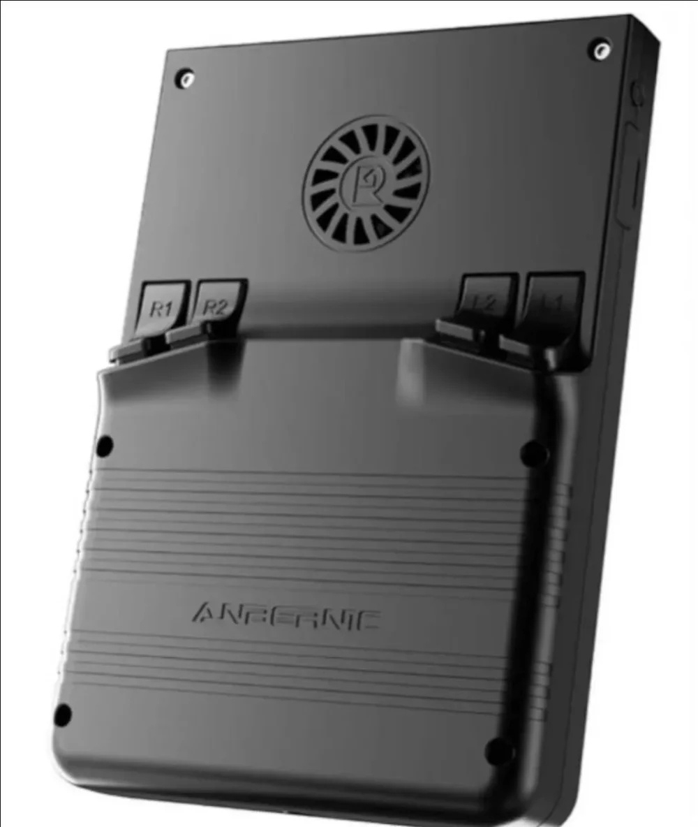    Anbernic работает над мощной «портативкой» в духе Game Boy