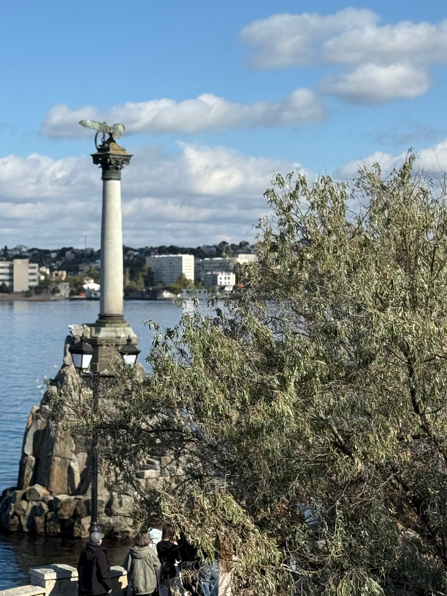 Фото из личного архива: Памятник Затопленным кораблям, Приморский бульвар, Севастополь