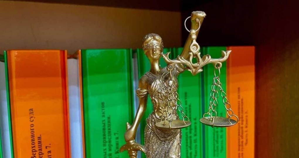 24-летняя кассирша украла 35 тысяч рублей в магазине Новосибирска