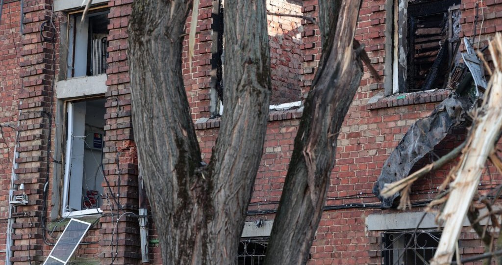 18-летний студент колледжа погиб при спасении жителей горящего дома в Таганроге