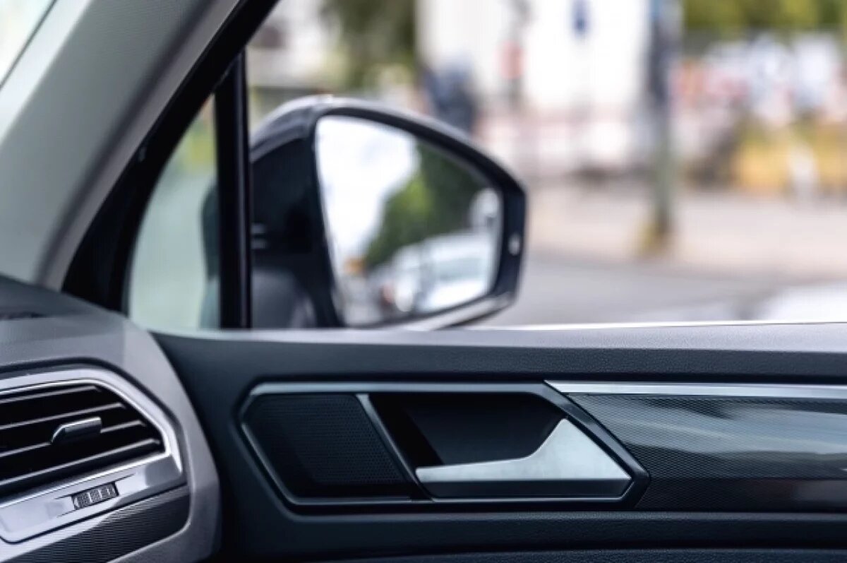    Ferrari и Lamborghini оказались в топе желаемых автомобилей у новосибирцев