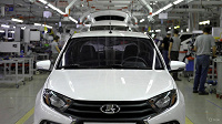 Прогноз печальный: выпуск Lada по итогу 2025 года может обвалиться почти наполовину  📷
