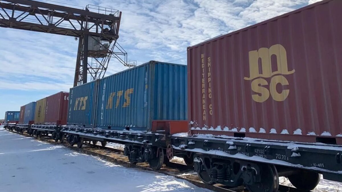 Контейнерный поезд / © Photo : АО "НК "Казахстан темир жолы"