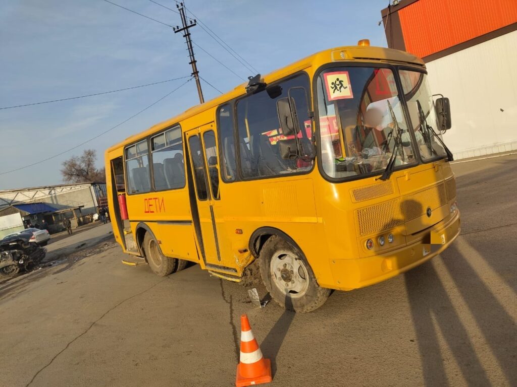     В Соль-Илецке ребёнок пострадал в ДТП со школьным автобусом Оренбуржье
📷    В Соль-Илецке ребёнок пострадал в ДТП со школьным автобусом Оренбуржье
