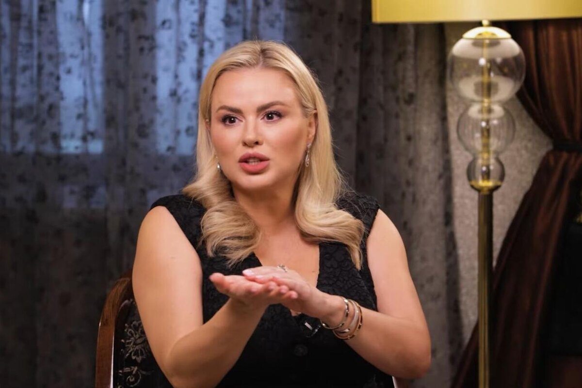    Анна Семенович соцсети