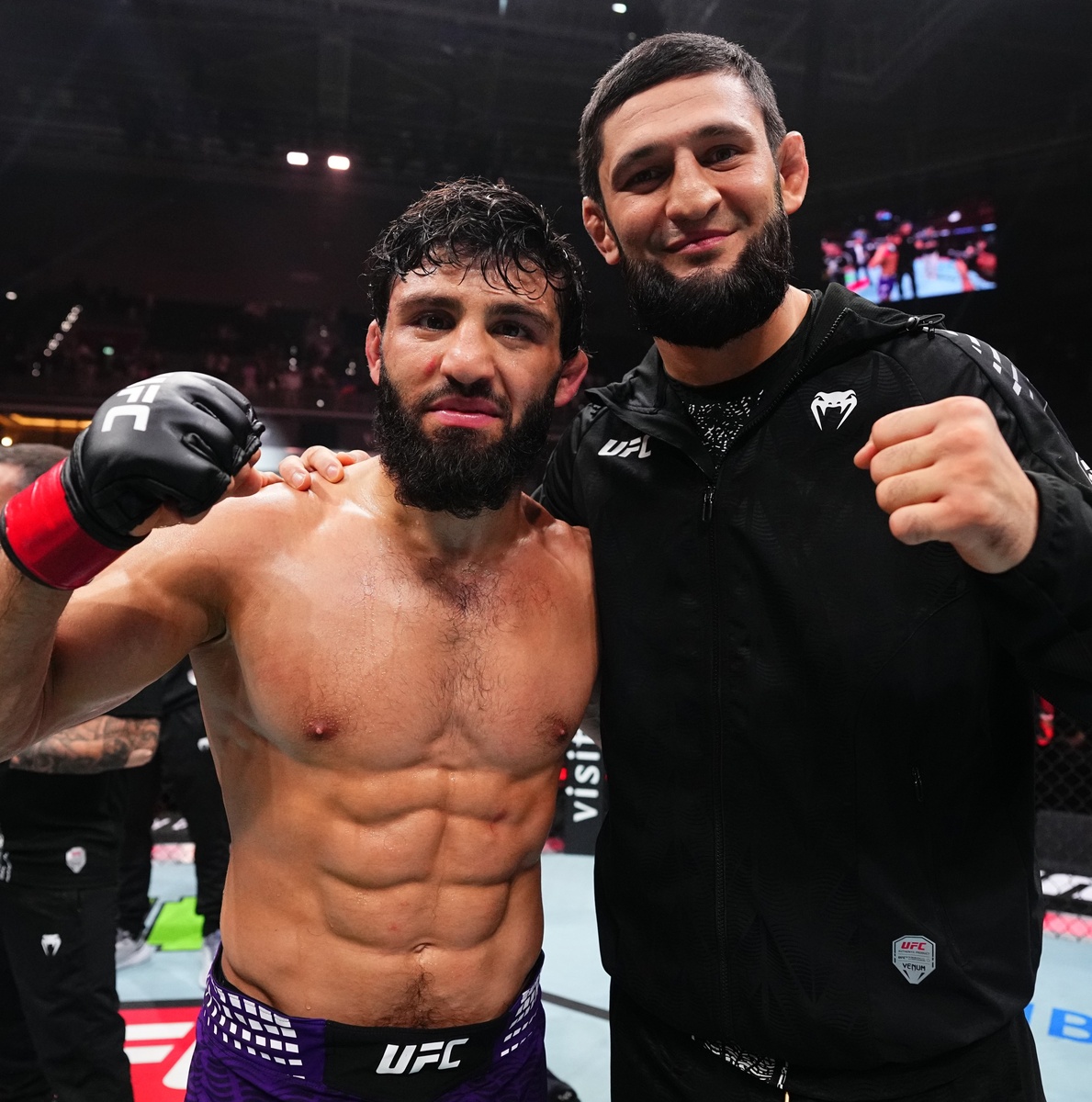 Арман Царукян (слева)