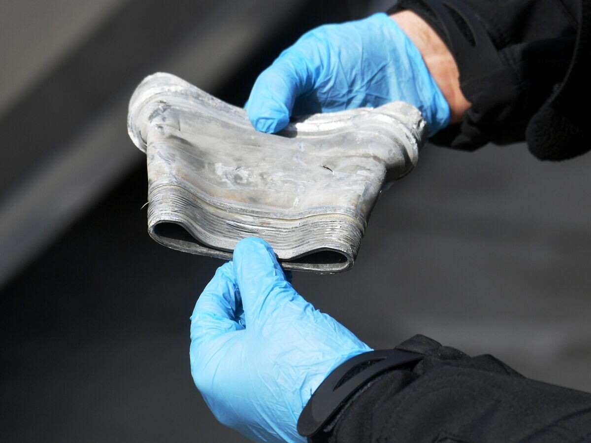    Фрагмент снаряда, найденный после обстрела ВСУ© РИА Новости / РИА Новости