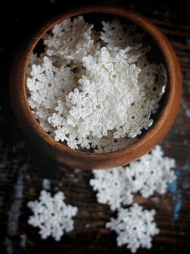 Снежинки вязаные