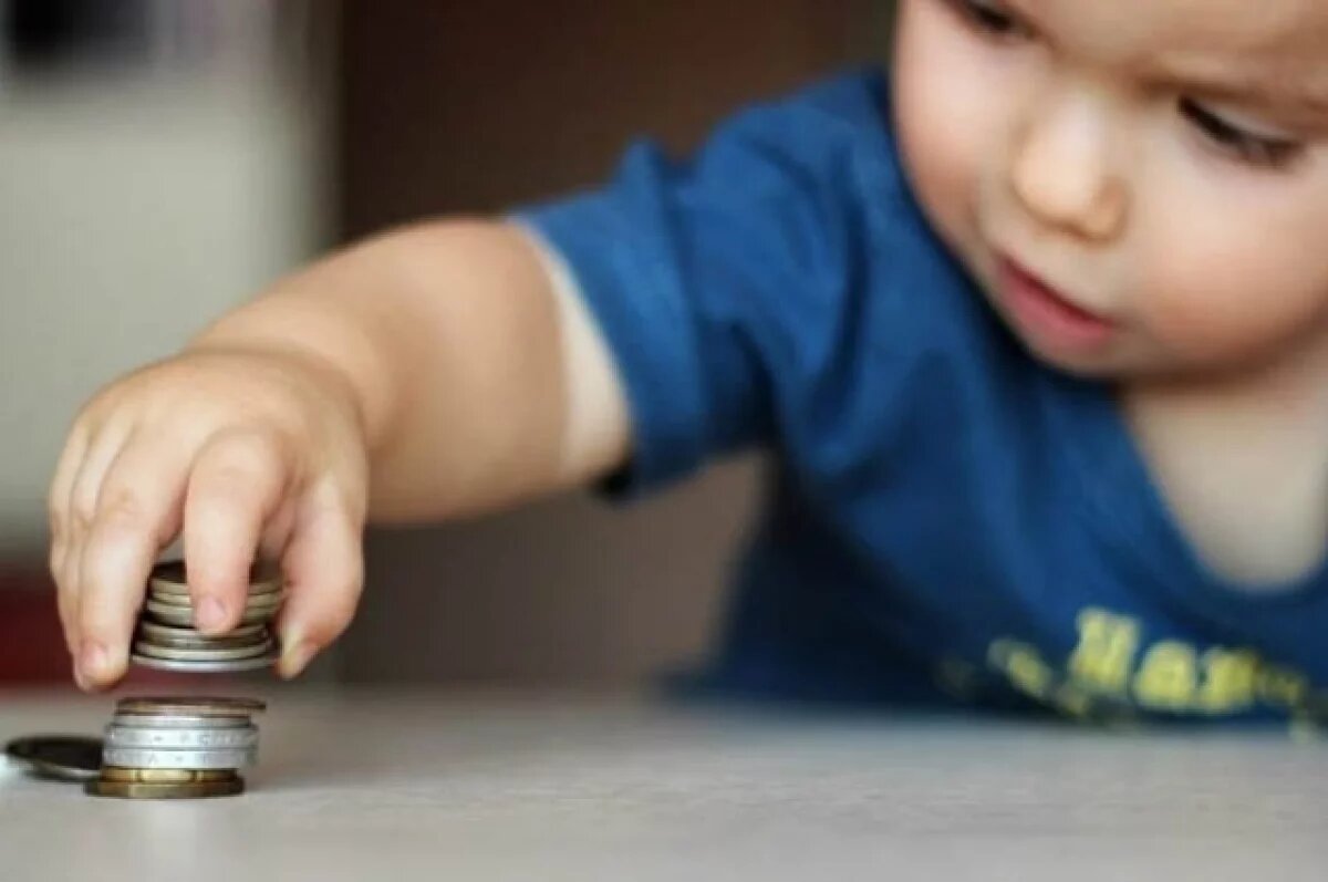    Волгоградцам объяснили, как получить статус малоимущих