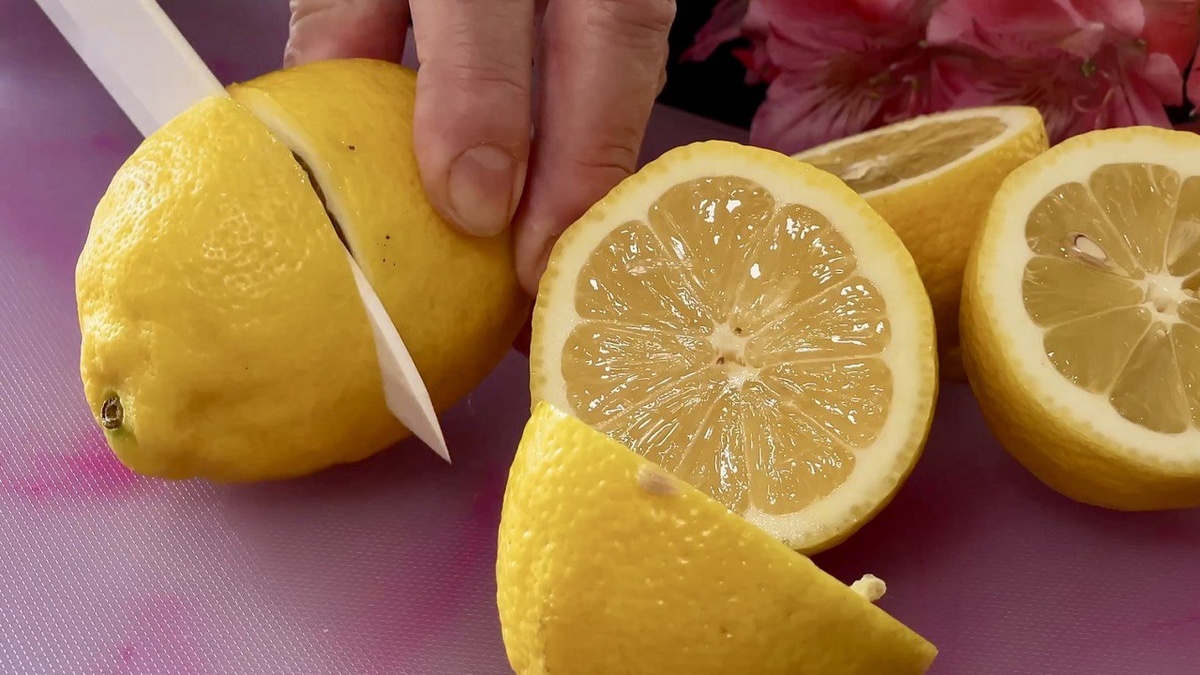 Листайте карусель