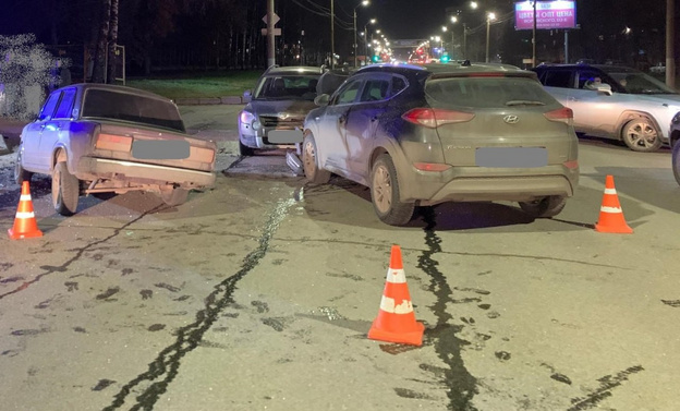    В ДТП на Ленина помяли ВАЗ
