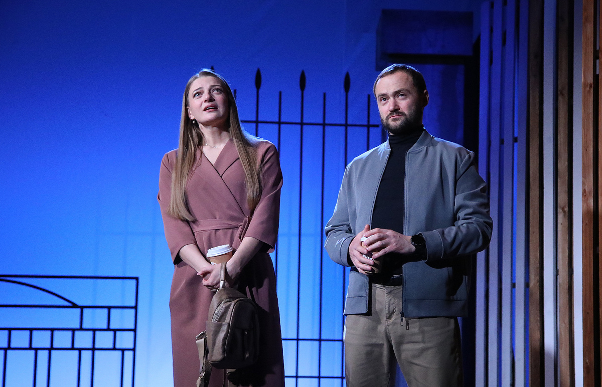 Екатерина Аникина и Максим Гуралевич в спектакле "Кира и Кира", 2025 г. Фото автора.