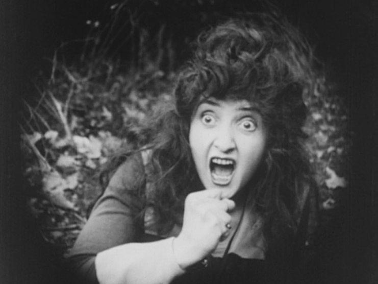 «Тарзан, приемыш обезьян»