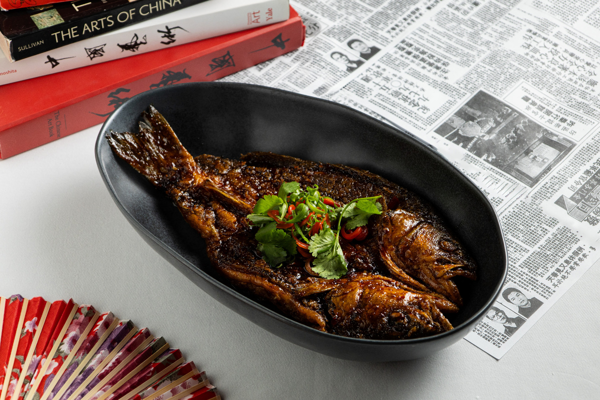 Золотой сибас в сладком соусе 