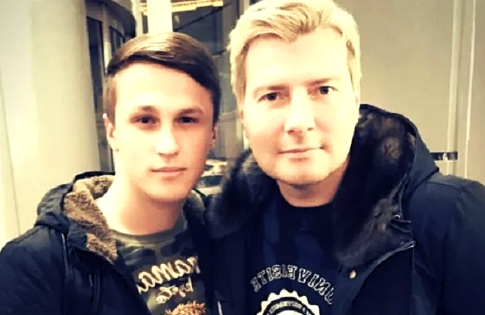 на фото Николай Басков с сыном