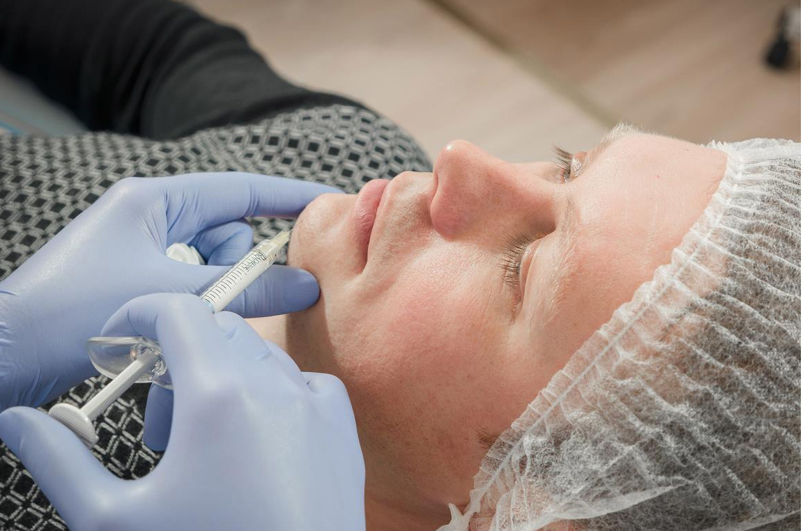 ИМЕЮТСЯ ПРОТИВОПОКАЗАНИЯ, НЕОБХОДИМА КОНСУЛЬТАЦИЯ СПЕЦИАЛИСТА