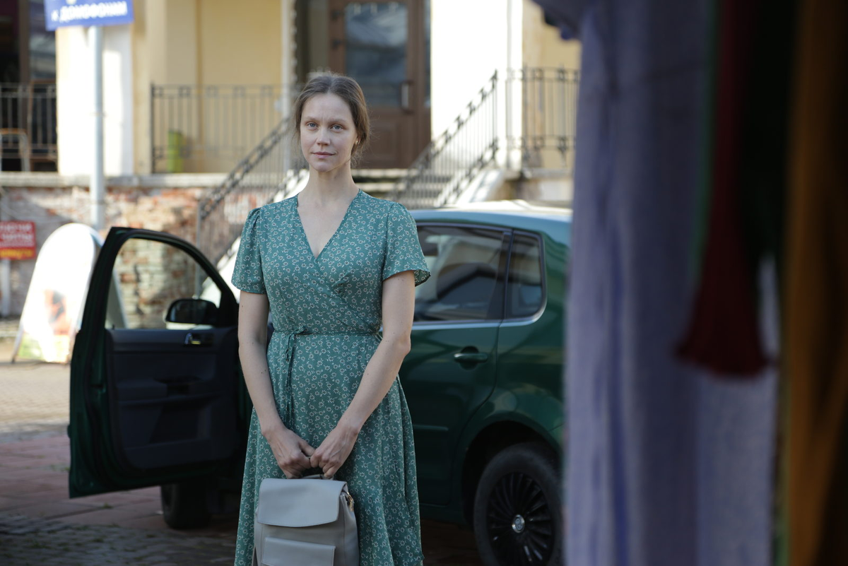 Сериал "Семейный подряд"  (2025)