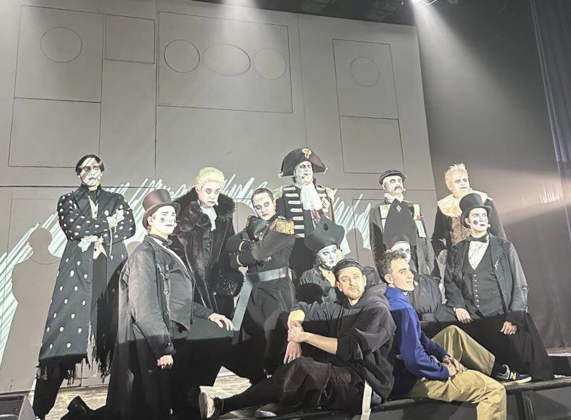 Спектакль «Ревизор: комедия в стихах». Губернский театр. Фото автора.