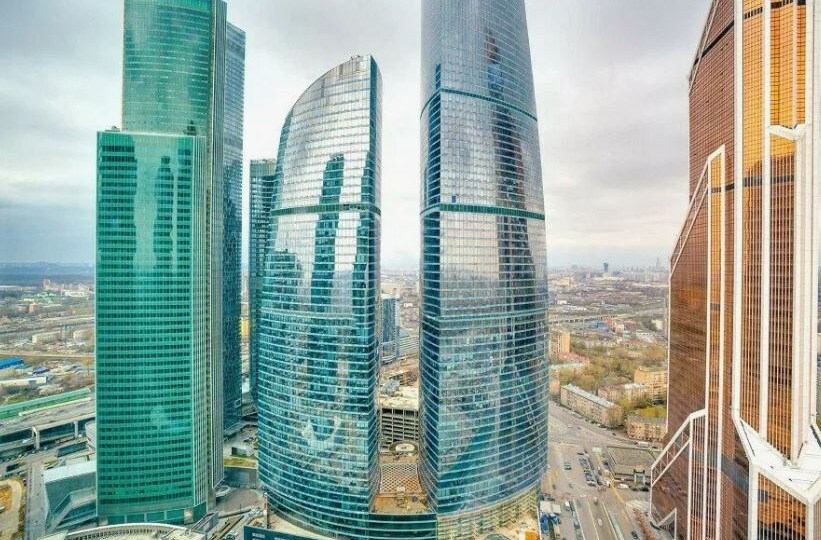 Где и как живет обладатель состояния в $2,1 млрд., российский предприниматель - Викрам Пуния