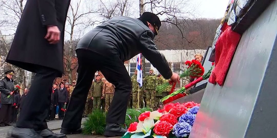 На Тихоокеанском флоте почтили память павших морпехов