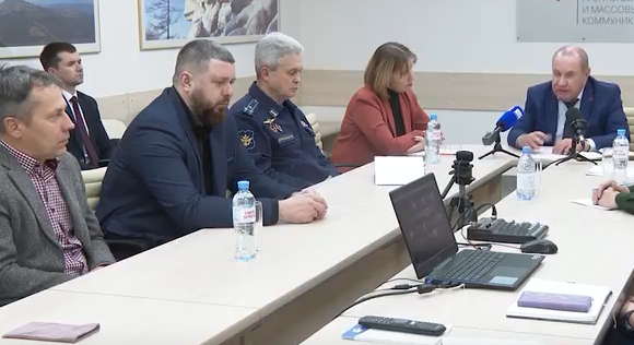     Полпред губернатора края Владимир Шаешников пообщался с руководителями СМИ