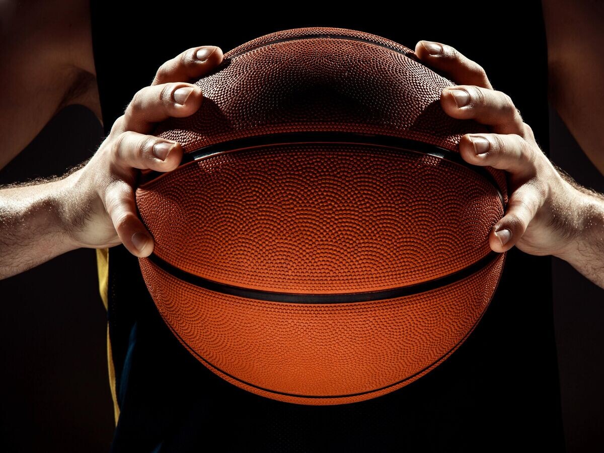    Баскетбольный мяч© freepik