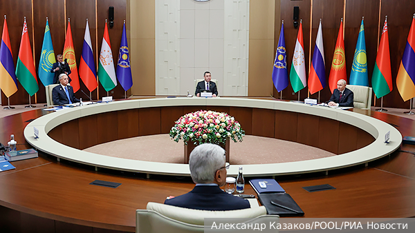     Фото: Александр Казаков/POOL/РИА Новости   
 Текст: Вера Басилая