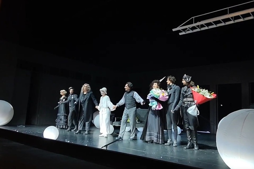    Артисты театра имени Евгения Вахтангова впервые выступили в Донецке. Фото: Донецкая муздрама