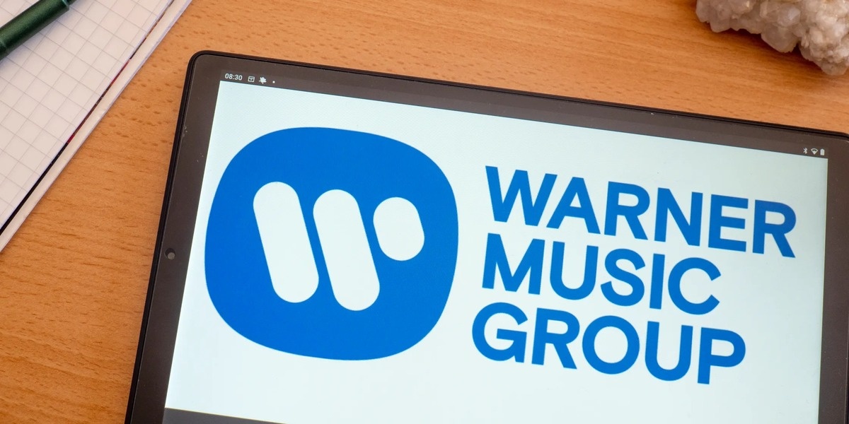 Warner Music GroupИсточник: Igor Golovniov/SOPA Images/LightRocket via Getty Images