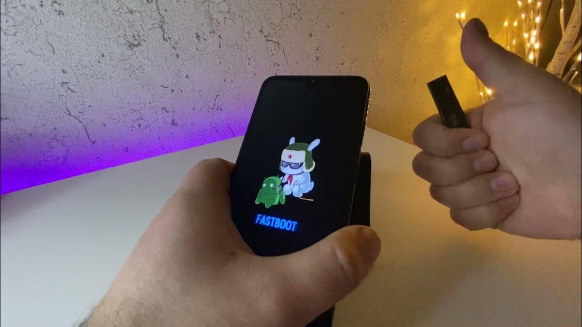 Xiaomi Redmi включается и выключается бесконечно