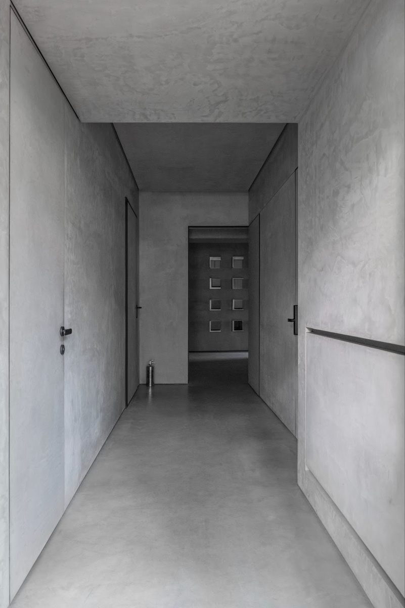 Шоурум компании "Теневой профиль"