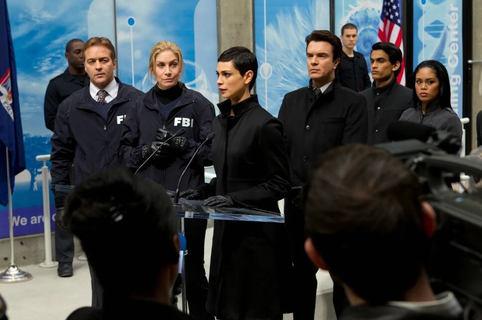 Кадр из сериала «Визитеры» 