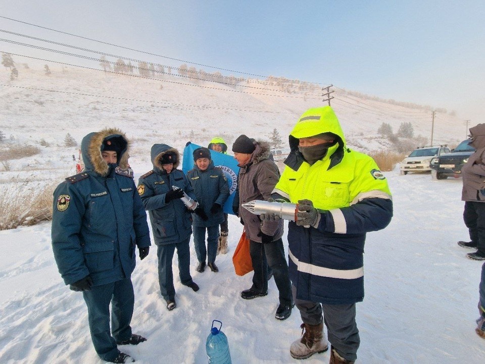    Ветеран пожарной охраны представил своё изобретение на Северном форуме в Якутске Фото: МЧС России