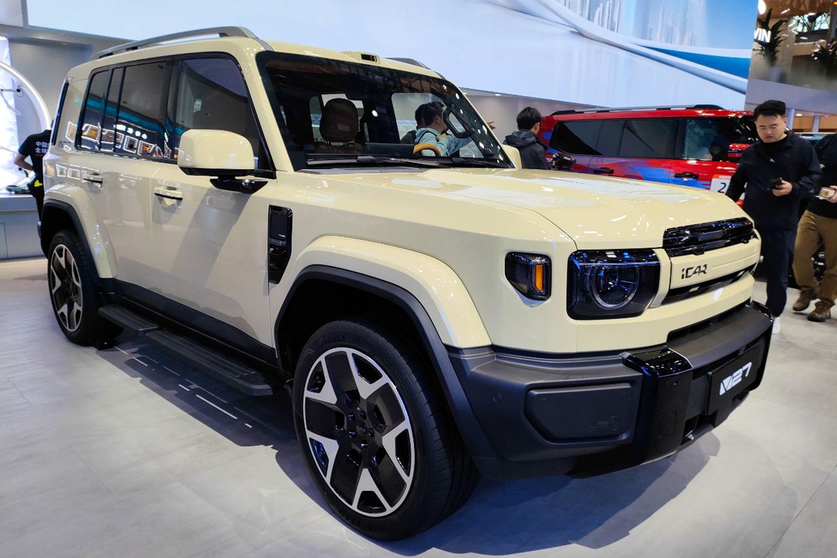     iCaur V27 соответствует Toyota Land Cruiser Prado, и его будут продавать в РФ./Юрий Зубко/ РГ