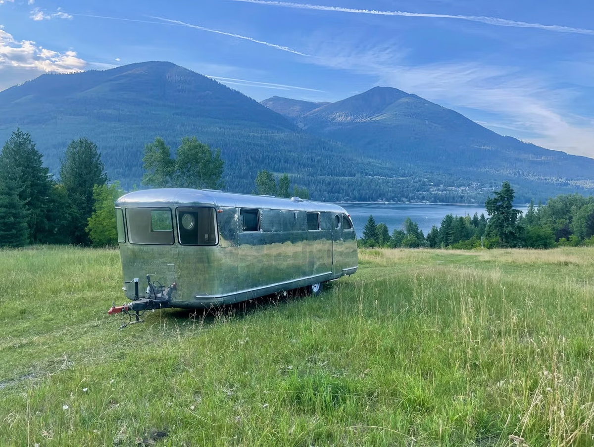 ©Bring a Trailer ©Spartan Manor