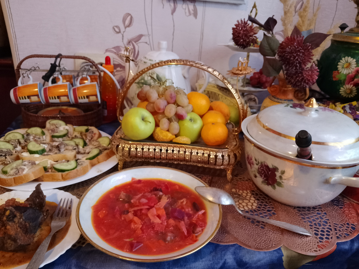 Фото автора, хорошо хоть борщ доступен