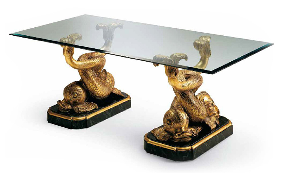 Элитный стол Provasi с резными основаниями и позолотой - символ итальянской классики и высокого мастерства.