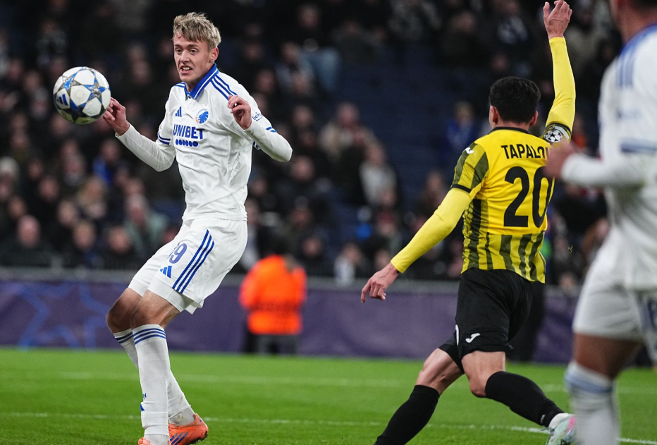 Фрагмент матча "Копенгаген" - "Кайрат". Фото Ларс Ронбог Frontzone.sport