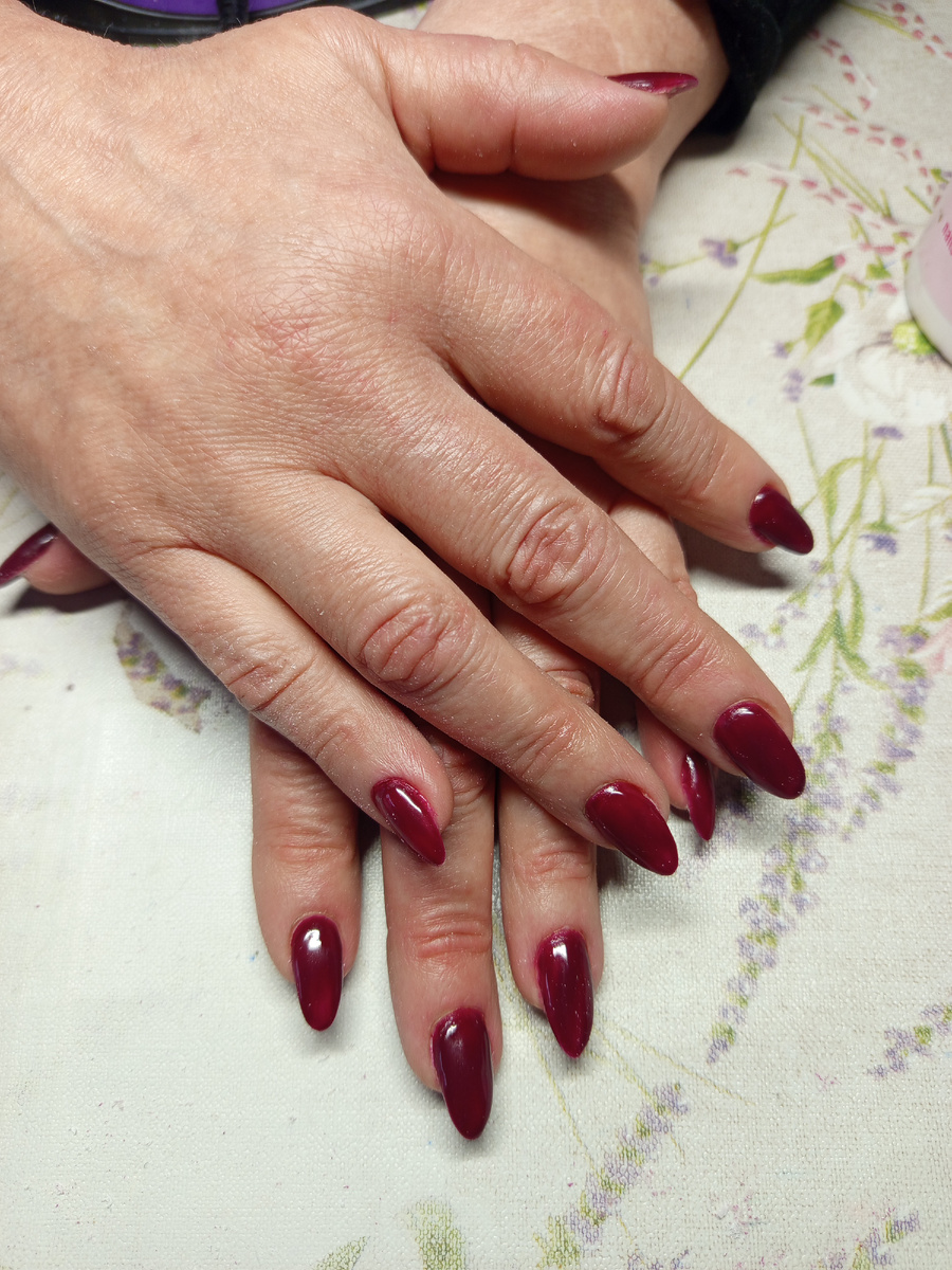 Первый маникюр 