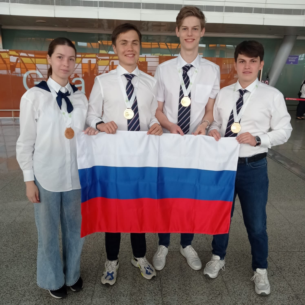 Российская команда на Международной билогической олимпиаде, 2022 г. Фото: Биологический факультет МГУ имени М.В.Ломоносова \ ВКонтакте