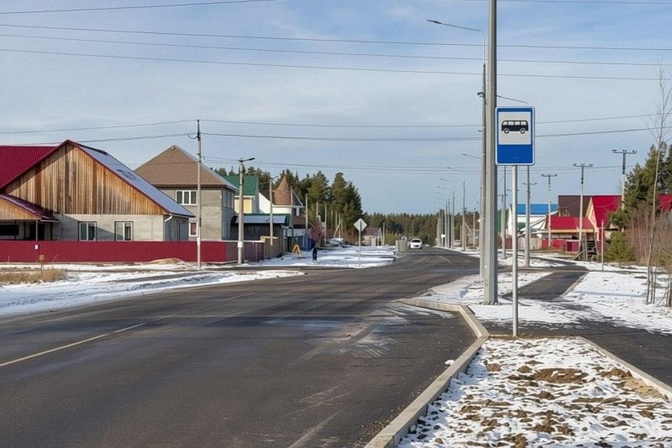    В Советском с опережением графика обновляют дорогу в микрорайоне частной застройки