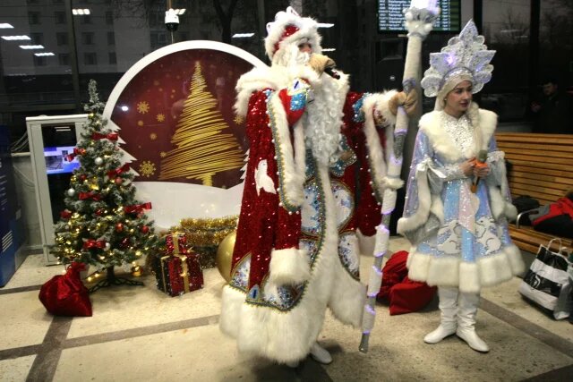    Сколько стоит вызвать Деда Мороза на дом в Твери?