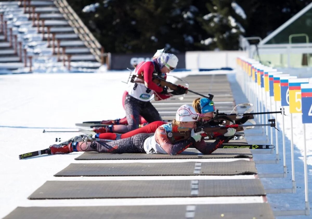    В Ханты-Мансийске в спринте поучаствовали более 80 биатлонисток