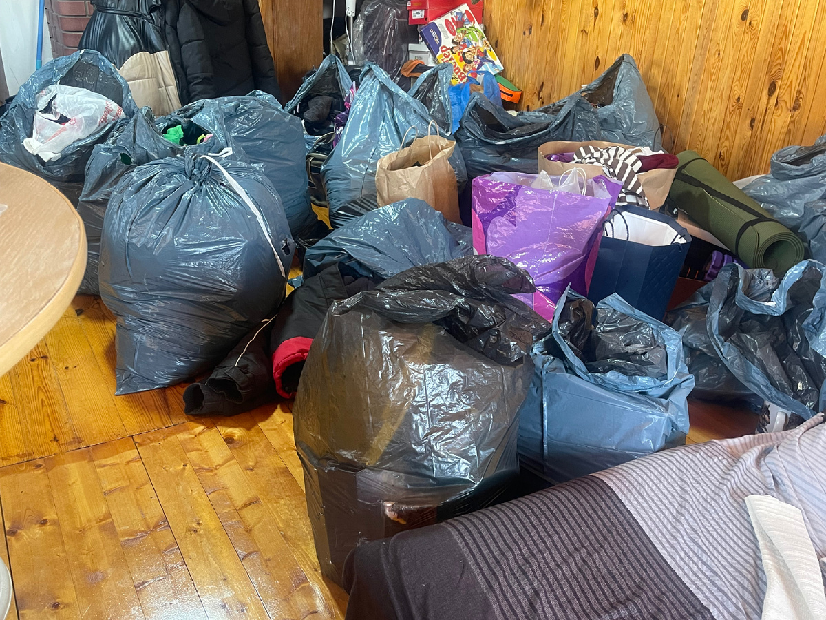 Фото автора. Это еще не всё пакеты 